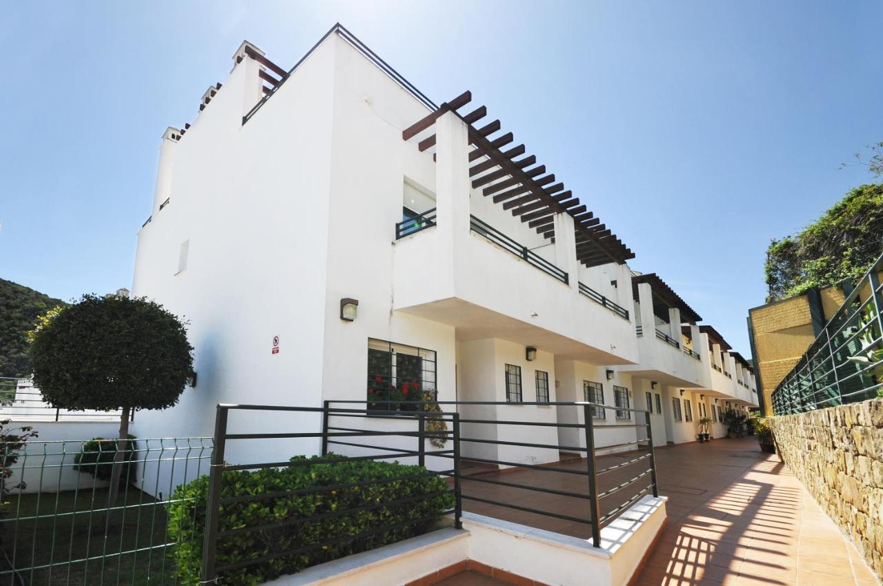3 Bedroom Townhouse Benahavis Village 외부 사진