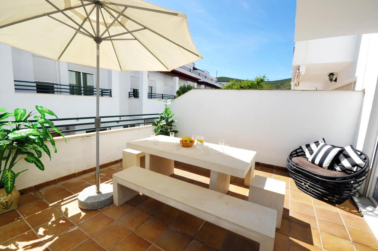 3 Bedroom Townhouse Benahavis Village 외부 사진